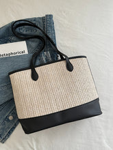 Carregar imagem no visualizador da galeria, Contrast Straw Woven Tote Bag
