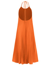 Carregar imagem no visualizador da galeria, Pleated Halter Neck Sleeveless Dress
