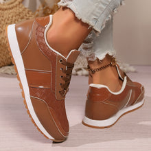 Carregar imagem no visualizador da galeria, Lace-Up PU Leather Sneakers
