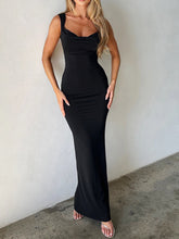 Carregar imagem no visualizador da galeria, Backless Wide Strap Maxi Dress
