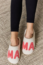 Carregar imagem no visualizador da galeria, Melody MAMA Pattern Cozy Slippers
