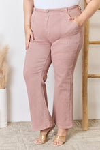 Carregar imagem no visualizador da galeria, RISEN Full Size High Rise Ankle Flare Jeans
