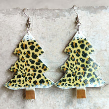 Carregar imagem no visualizador da galeria, Christmas Themed Acrylic Dangle Earrings
