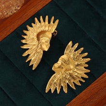 Carregar imagem no visualizador da galeria, Titanium Steel Gold-Plated Earrings
