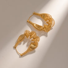 Carregar imagem no visualizador da galeria, 18K Gold-Plated Stainless Steel Earrings
