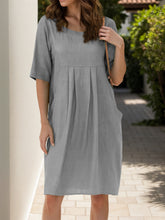 Carregar imagem no visualizador da galeria, Full Size Round Neck Half Sleeve Dress with Pockets
