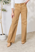 Carregar imagem no visualizador da galeria, RISEN Full Size Fringe Hem Wide Leg Jeans
