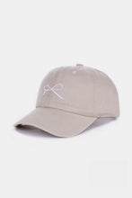 Carregar imagem no visualizador da galeria, Zenana Bow Embroidered Washed Cotton Caps
