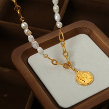 Carregar imagem no visualizador da galeria, Coin pendant Pearl Titanium Steel Necklace
