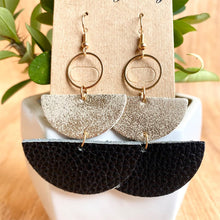 Carregar imagem no visualizador da galeria, Geometrical Shape Dangle Earrings
