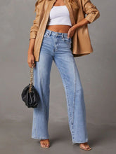 Carregar imagem no visualizador da galeria, High Waist Straight Jeans with Pockets
