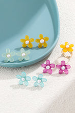 Load image into Gallery viewer, Flower Shape Resin Earrings
