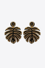 Carregar imagem no visualizador da galeria, Beaded Banana Leaf Earrings
