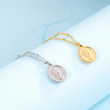 Carregar imagem no visualizador da galeria, Stainless Steel Coin Pendant Necklace
