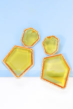 Carregar imagem no visualizador da galeria, Geometrical Shape Zinc Alloy Frame Resin Dangle Earrings
