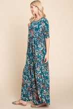 Load image into Gallery viewer, BOMBOM Printed Shirred Maxi Dress
