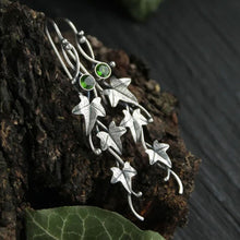 Carregar imagem no visualizador da galeria, Ivy Leaf Alloy Dangle Earrings
