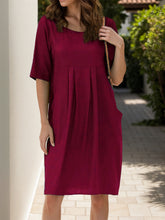 Carregar imagem no visualizador da galeria, Full Size Round Neck Half Sleeve Dress with Pockets
