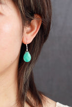 Carregar imagem no visualizador da galeria, Handmade Natural Stone Teardrop Earrings
