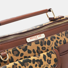 Carregar imagem no visualizador da galeria, Nicole Lee USA Leopard Top Handle Handbag
