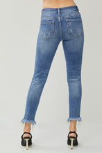 Carregar imagem no visualizador da galeria, RISEN Distressed Frayed Hem Slim Jeans
