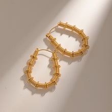 Carregar imagem no visualizador da galeria, Gold-Plated Stainless Steel Hoop Earrings
