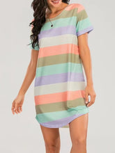 Carregar imagem no visualizador da galeria, Striped Round Neck Short Sleeve Tee Dress
