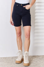 Carregar imagem no visualizador da galeria, Judy Blue Full Size High Waist Tummy Control Bermuda Shorts
