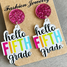 Carregar imagem no visualizador da galeria, HELLO SECOND GRADE Acrylic Dangle Earrings
