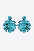 Carregar imagem no visualizador da galeria, Beaded Banana Leaf Earrings
