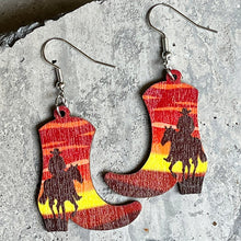 Carregar imagem no visualizador da galeria, Boots Shape Wooden Dangle Earrings
