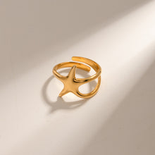 Carregar imagem no visualizador da galeria, Gold-Plated Stainless Steel Star Ring
