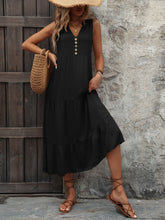 Carregar imagem no visualizador da galeria, Decorative Button Notched Sleeveless Dress
