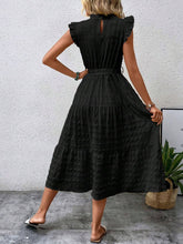 Carregar imagem no visualizador da galeria, Tied Ruffled Cap Sleeve Midi Dress
