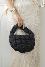 Carregar imagem no visualizador da galeria, Zenana Quilted Micro Puffy Handbag
