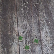 Carregar imagem no visualizador da galeria, Lucky Clover Alloy Acrylic Earrings and Necklace Jewelry Set
