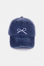 Carregar imagem no visualizador da galeria, Zenana Bow Embroidered Washed Cotton Caps
