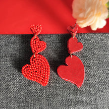 Carregar imagem no visualizador da galeria, Bead Stainless Steel Heart Dangle Earrings
