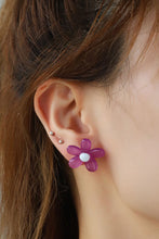 Carregar imagem no visualizador da galeria, Flower Shape Resin Earrings
