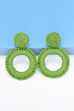 Carregar imagem no visualizador da galeria, Round Shape Raffia Grass Dangle Earrings
