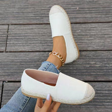 Carregar imagem no visualizador da galeria, Round Toe Flat Slip-Ons
