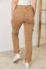 Carregar imagem no visualizador da galeria, Risen Full Size High Waist Straight Jeans with Pockets
