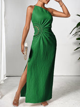 Carregar imagem no visualizador da galeria, Slit One Shoulder Sleeveless Maxi Dress
