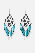 Carregar imagem no visualizador da galeria, Beaded Dangle Earrings
