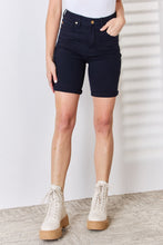 Carregar imagem no visualizador da galeria, Judy Blue Full Size High Waist Tummy Control Bermuda Shorts
