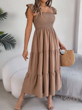 Carregar imagem no visualizador da galeria, Smocked Square Neck Cap Sleeve Midi Dress
