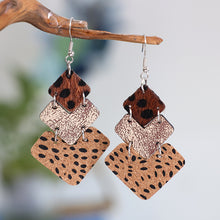 Carregar imagem no visualizador da galeria, Alloy Drop Earrings
