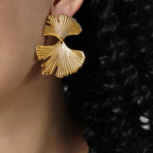 Load image into Gallery viewer, Ginkgo Biloba Design Stud Earrings
