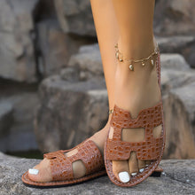 Carregar imagem no visualizador da galeria, Crocodile Pattern Open-Toe PU Leather Sandals
