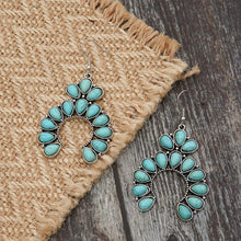 Carregar imagem no visualizador da galeria, Artificial Turquoise Drop Earrings
